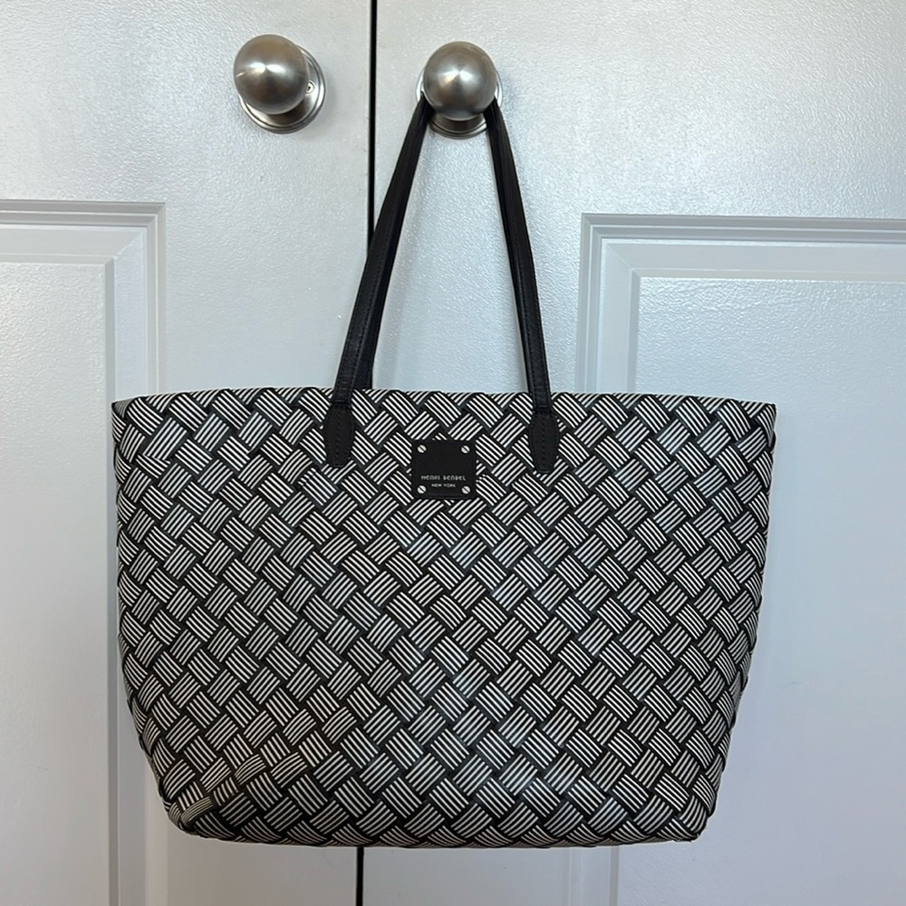 Henri Bendel limited edition market tote